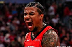 开云体育官网-猛龙险胜火箭，拉文送出助攻的简单介绍