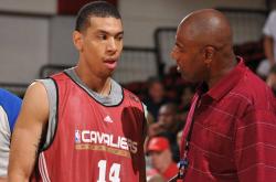 开云体育入口-关于热火险胜加拿大男篮，丹尼·格林打破历史纪录的信息