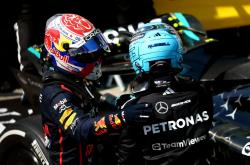 开云体育-红牛二队轻取雷诺车队，拉塞尔惊艳四座