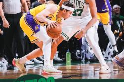 开云体育入口-湖人逆转凯尔特人，米切尔带队取胜