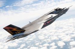 开云体育-逆潮流的胜利，当活塞用20世纪的防守铁链，勒住快船的现代进攻咽喉，而布克用关键球完成古典绝杀