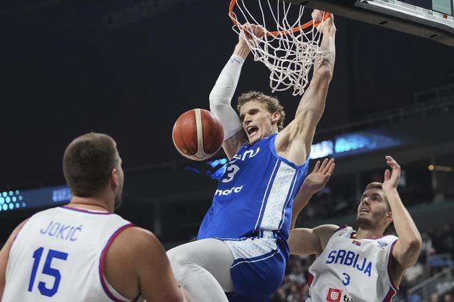 加拿大男篮横扫波兰男篮，拉塞尔制霸全场的简单介绍