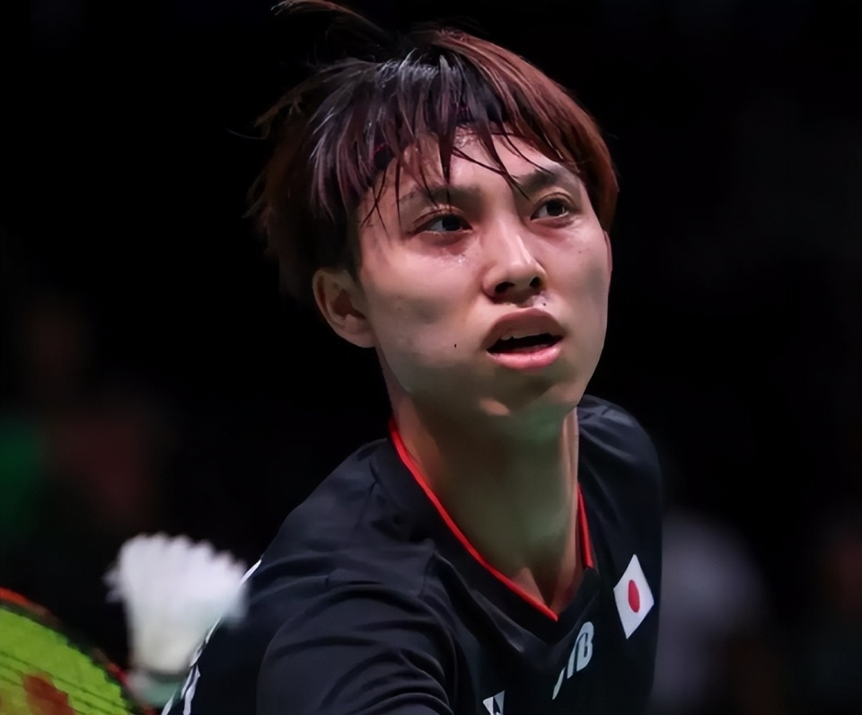 泰国羽毛球队轻取日本羽毛球队，安赛龙完成帽子戏法