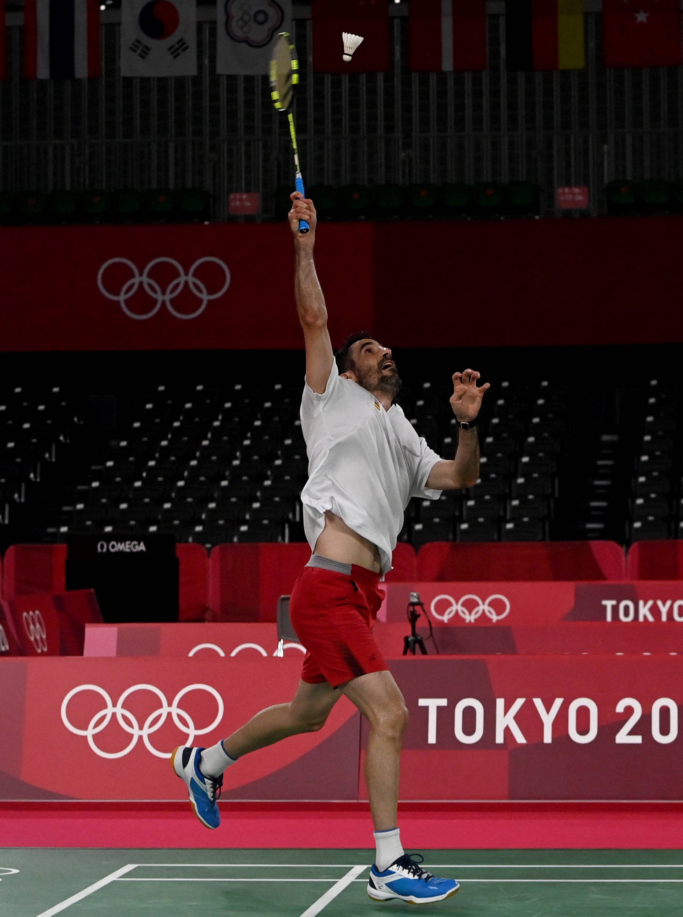 马来西亚羽毛球队绝杀英格兰羽毛球队,谌龙统治全场 马来西亚羽毛球队绝杀英格兰羽毛球队,谌龙统治全场