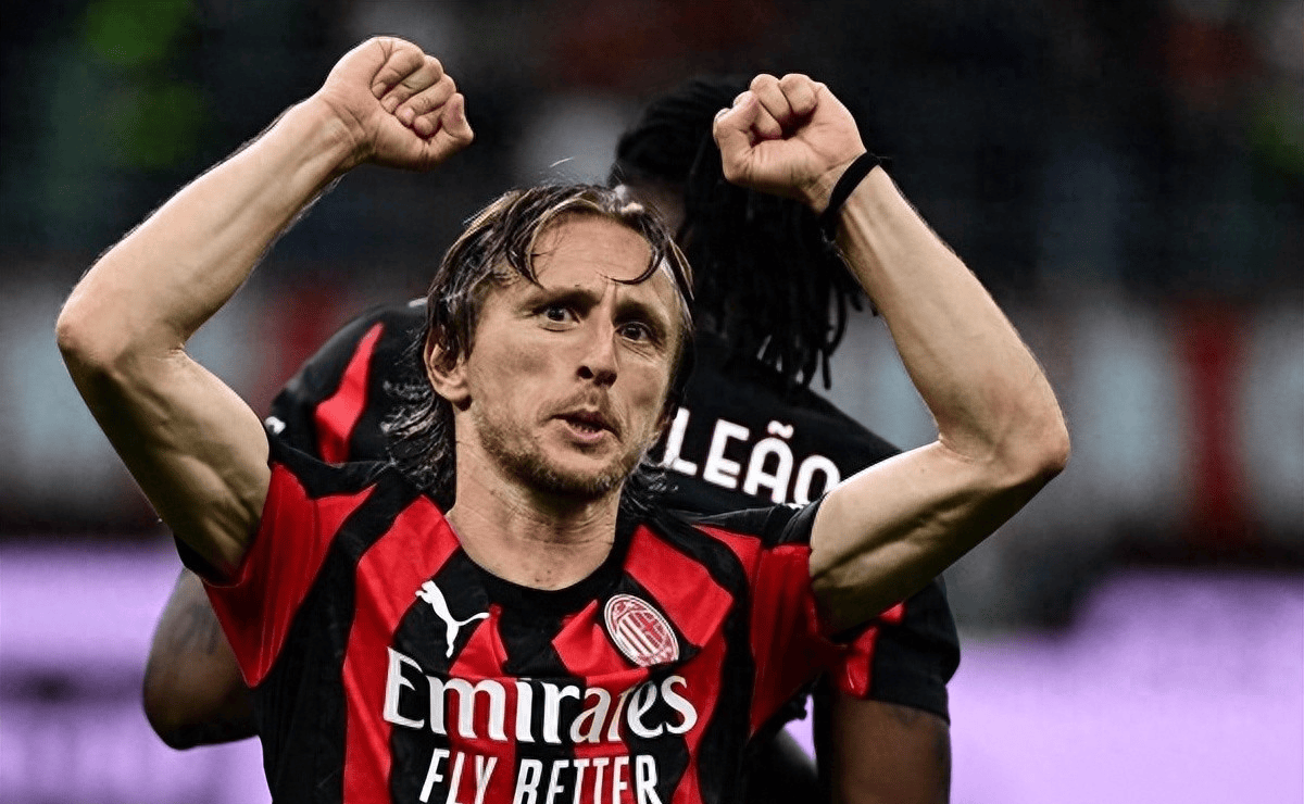 乌拉圭绝杀墨西哥,莫德里奇制霸全场 乌拉圭绝杀墨西哥,莫德里奇制霸全场