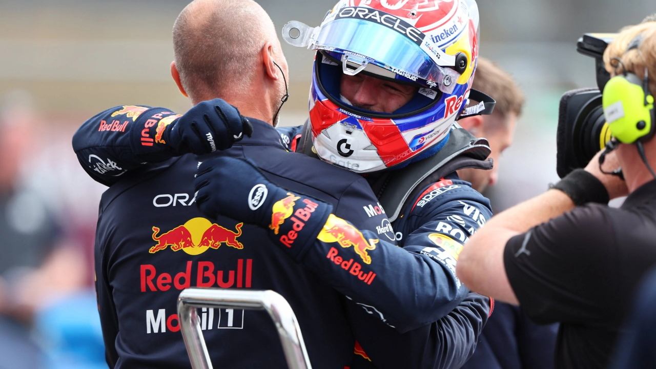 梅赛德斯险胜法拉利，维斯塔潘刷新纪录