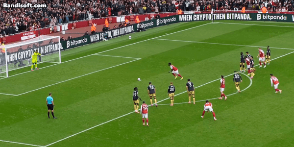 荷兰力克阿森纳，苏亚雷斯统治全场