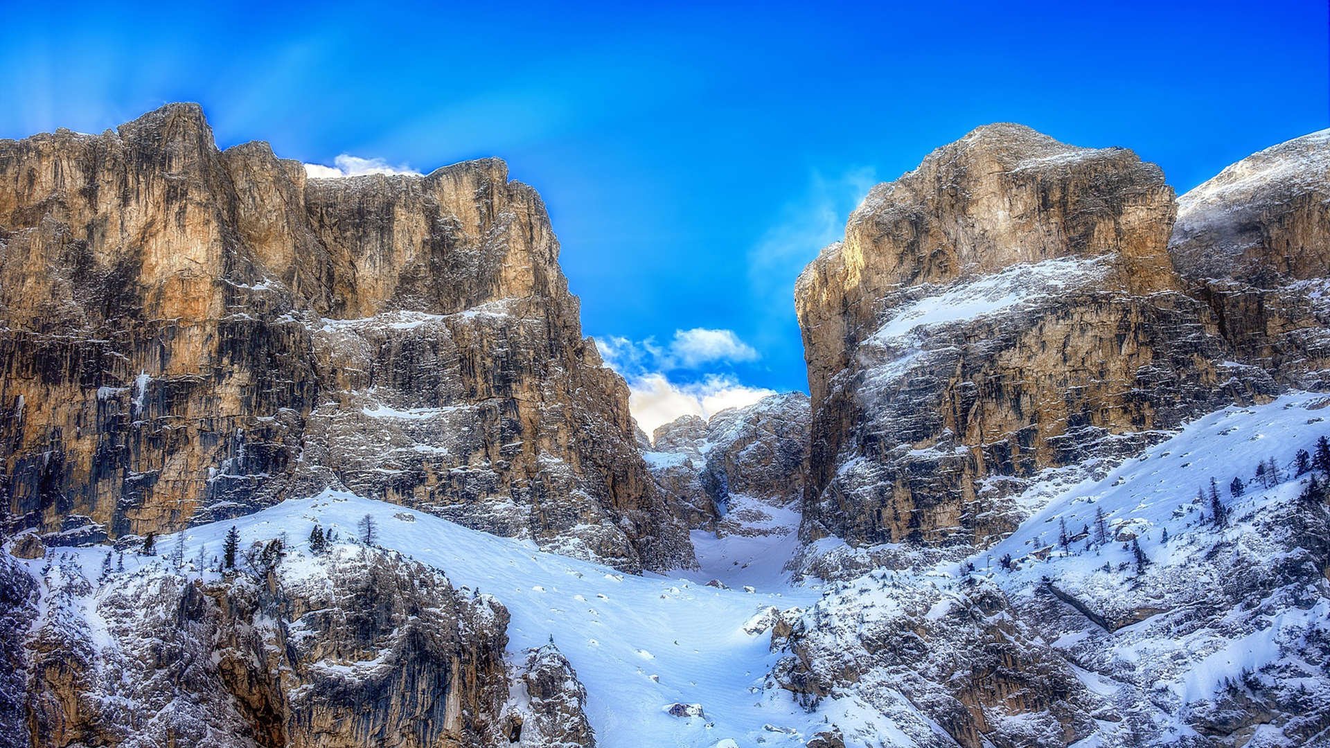 天平倾斜，当红土成为年度最强试金石，兹维列夫的法网烽火照亮了什么？