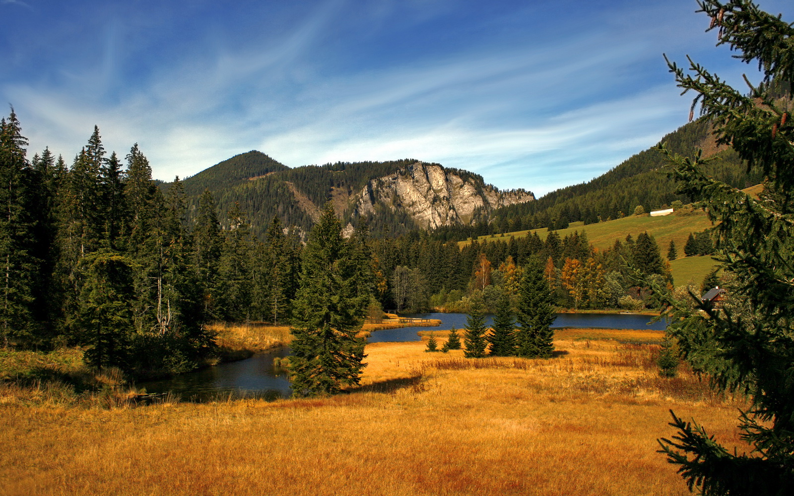 三次掀翻,两个维度,一种底色