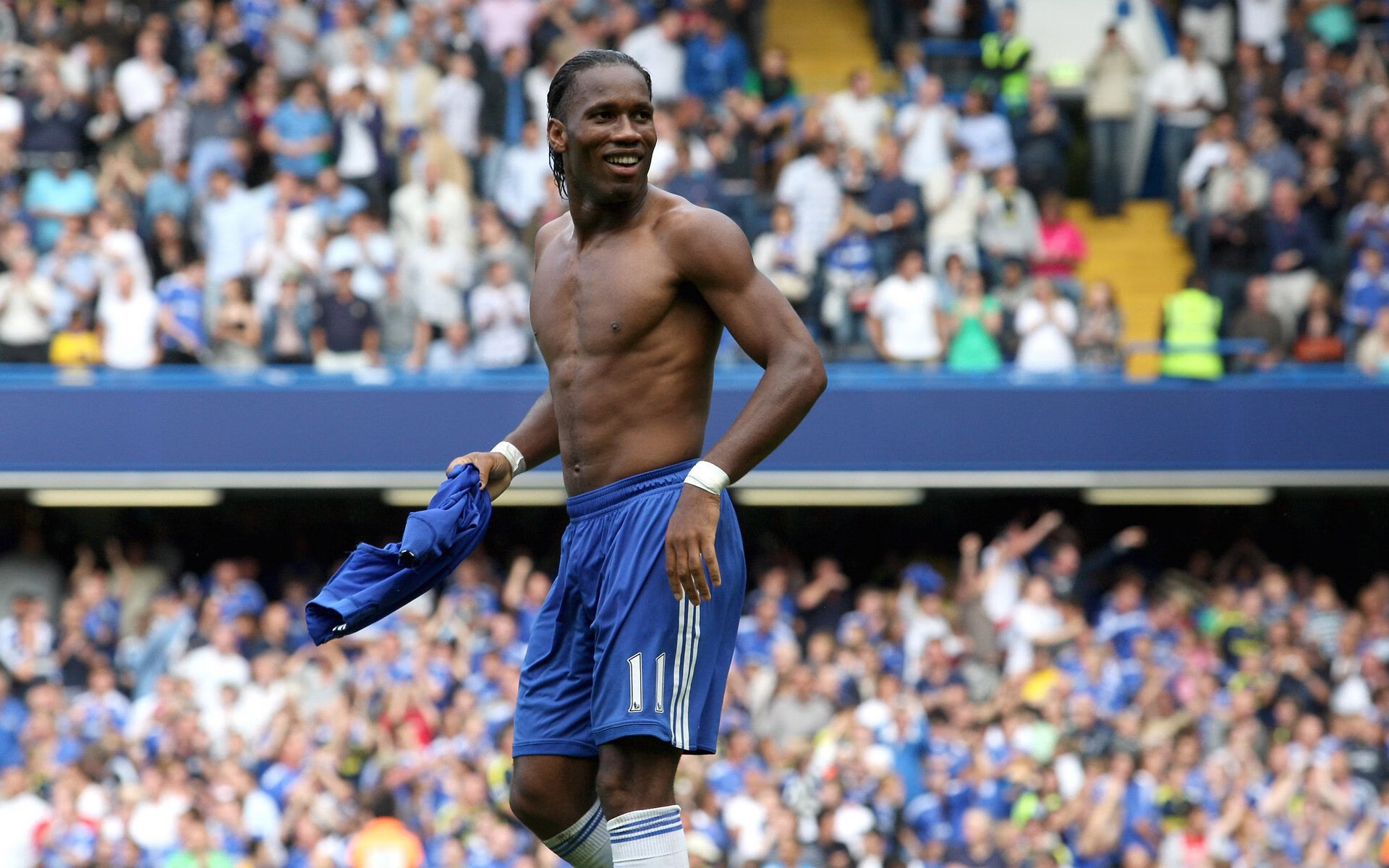 绿茵换挡，弗拉霍维奇在F1争冠之夜的完美破门