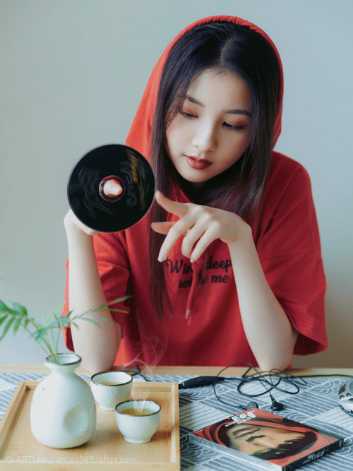 绿茵双重奏，格纳布里爆发独奏与瑞士团队绝杀交响